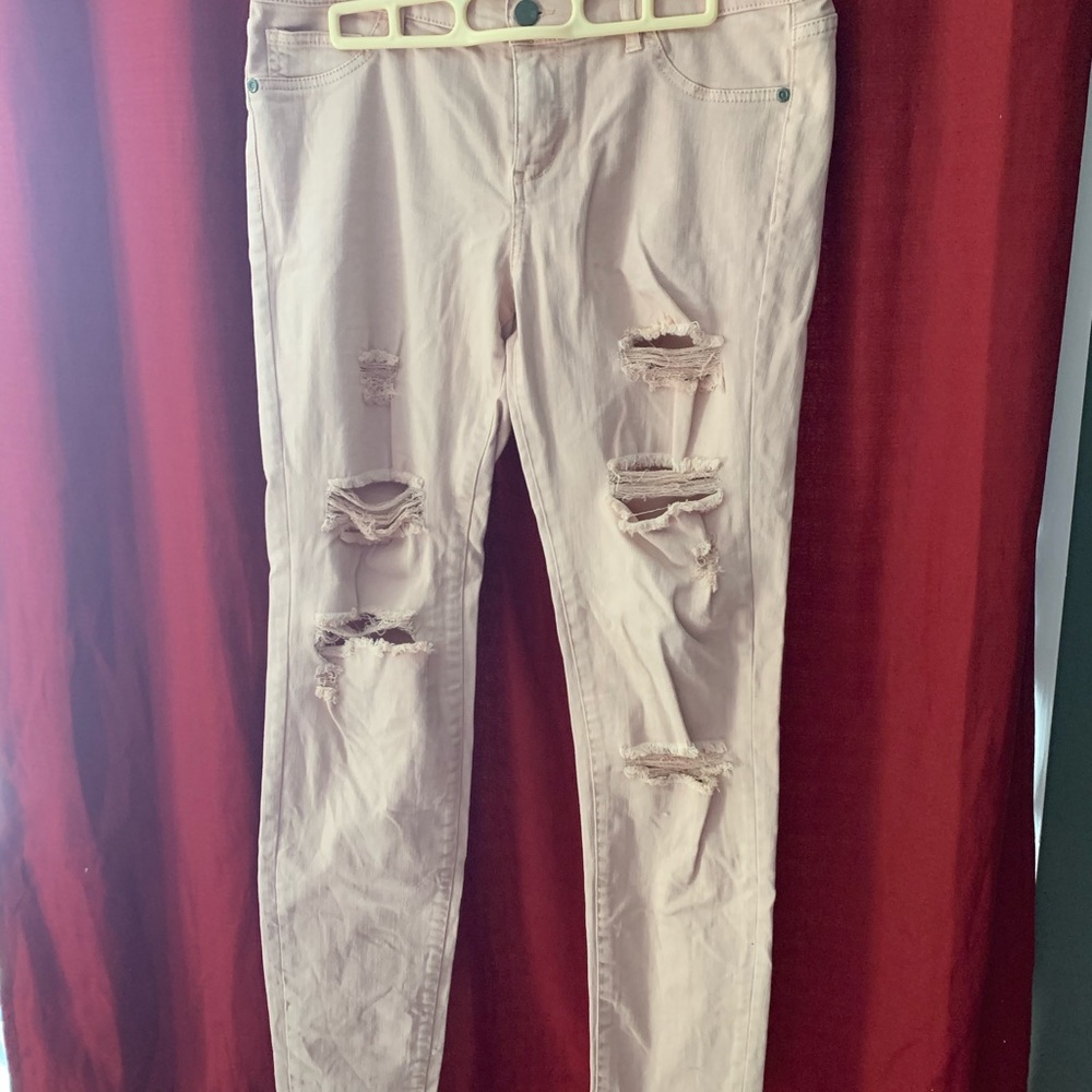 LIKE NEW Soho Jean Legging by New York & Company- lite pink